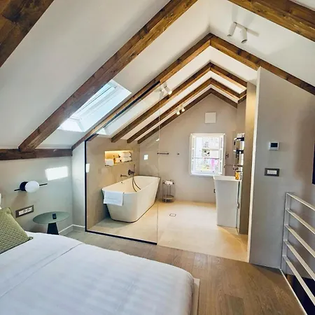 Maxima Comoda Luxury Villa *