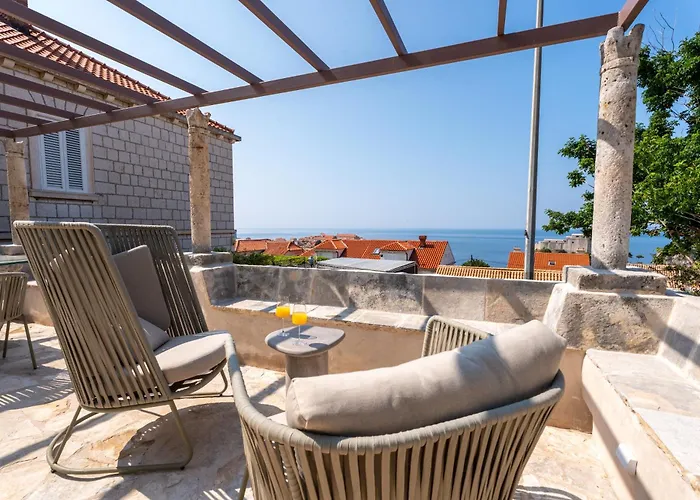 Maxima Comoda Luxury Villa *