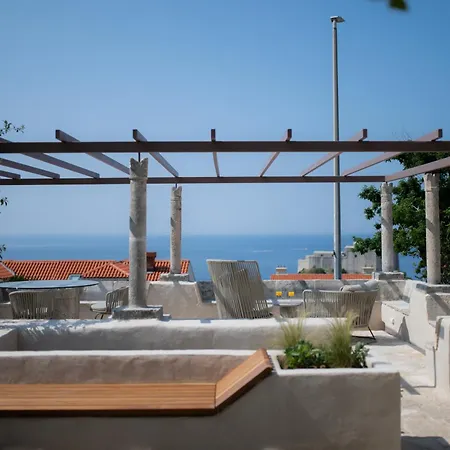 Maxima Comoda Luxury *