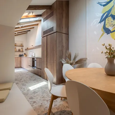 Maxima Comoda Luxury