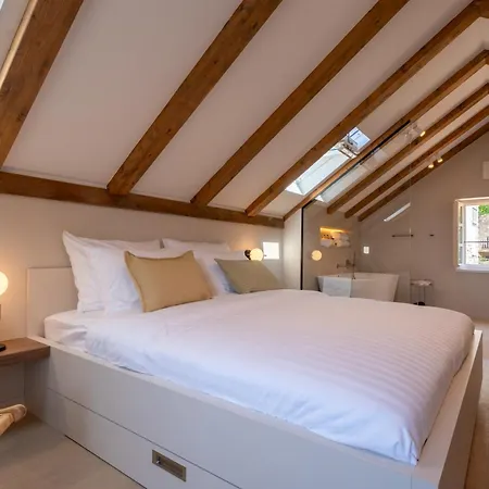 Maxima Comoda Luxury